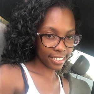 Meet your Posher, Treyona